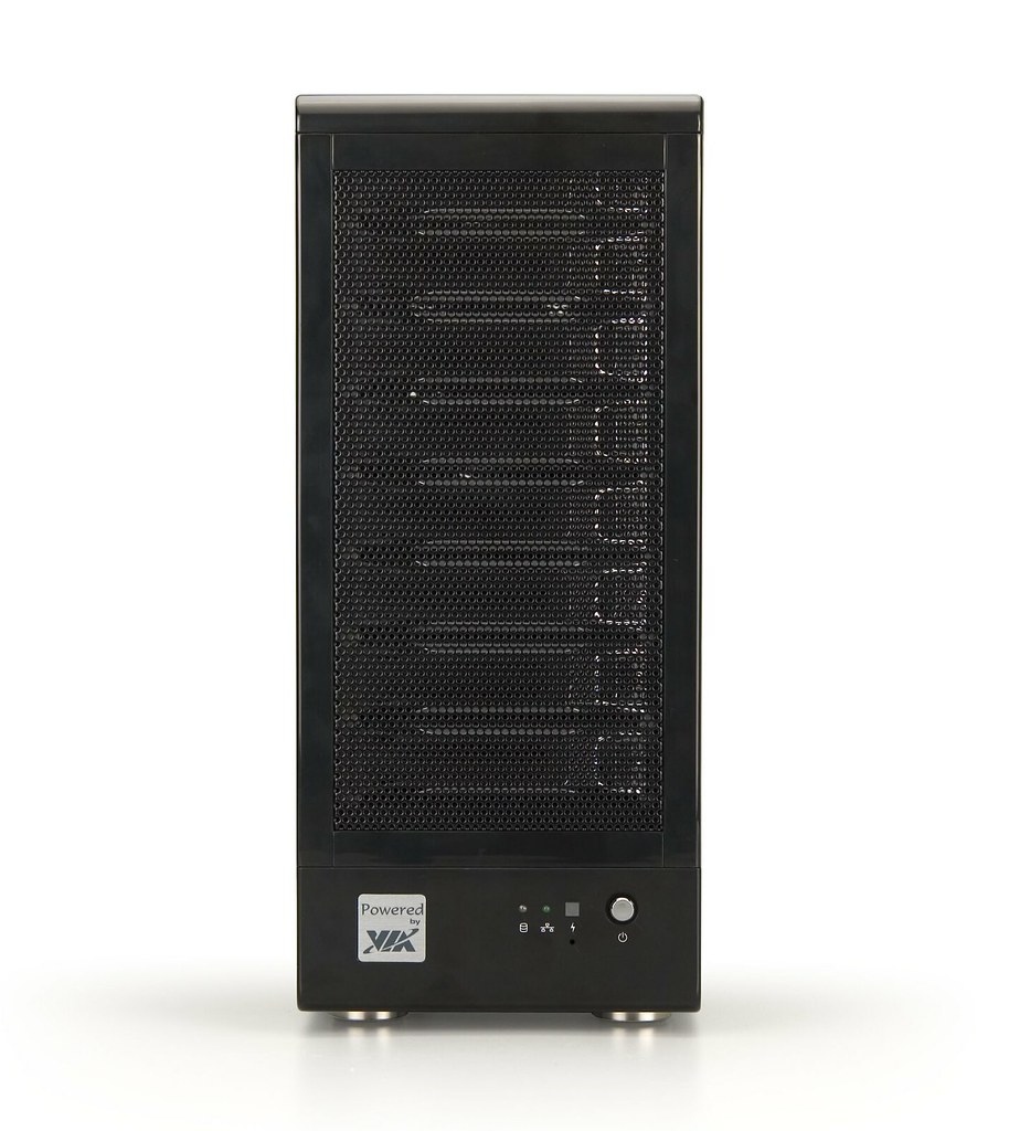 Network Storage Server: VIA NSD7800 (front view)